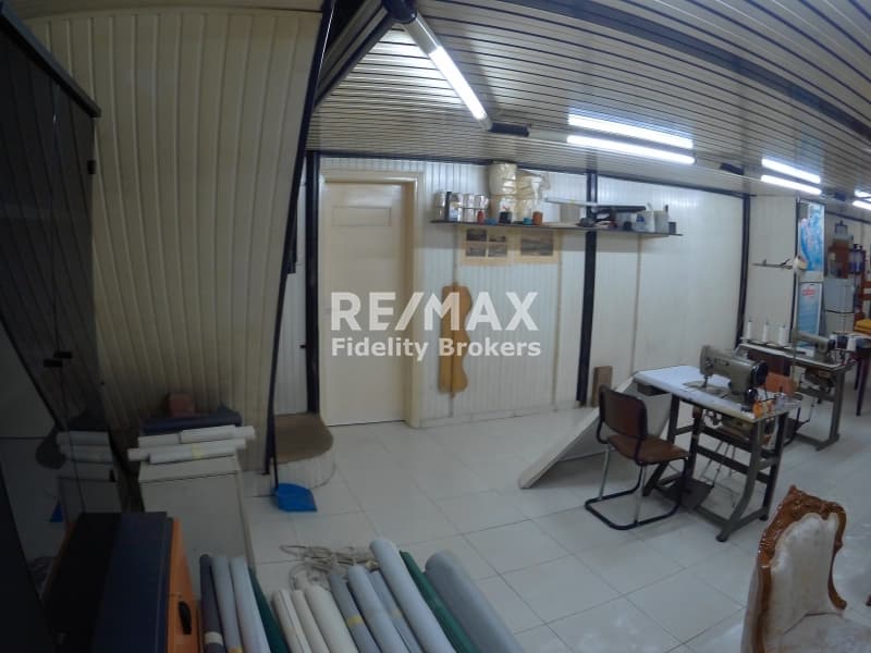 Retail Store in Center, Dafni — Photo 4 of 9