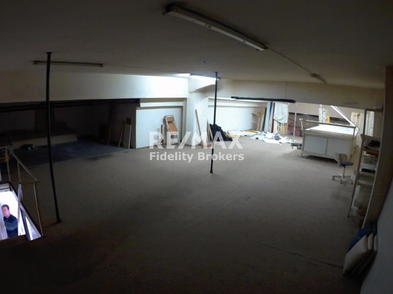 Retail Store in Center, Dafni — Photo 6 of 9