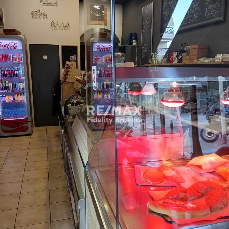 Retail Store in Agia Kiriaki, Palaio Faliro — Photo 2 of 7