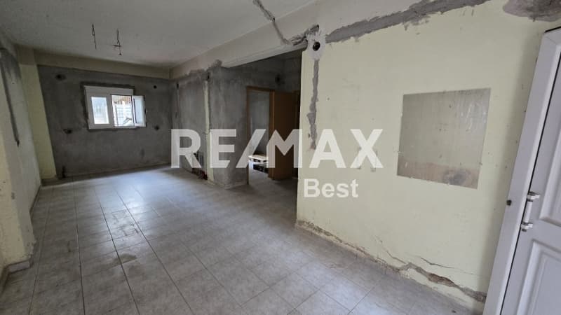 Apartment in Center, Neapoli — Photo 1 of 13