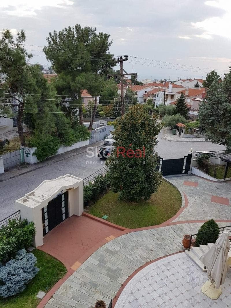 House in Synoikismos Nomou 751, Panorama — Photo 1 of 25