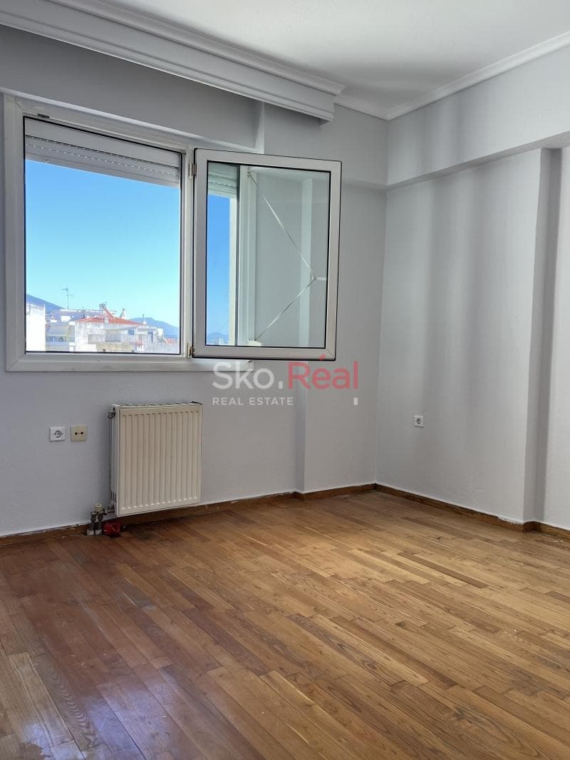 Apartment in Center, Thermi — Photo 8 of 17