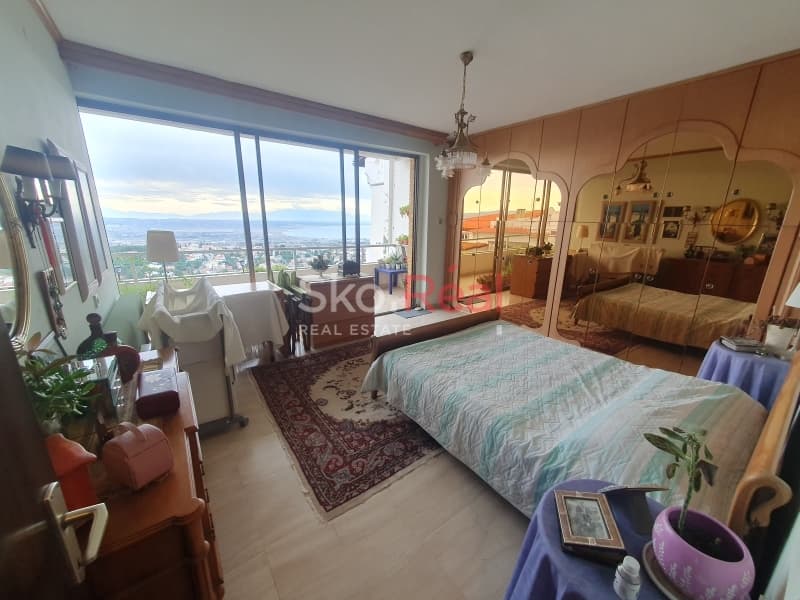 House in Panorama, Panorama — Photo 19 of 26