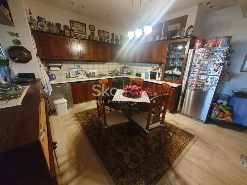 House in Panorama, Panorama — Photo 9 of 26