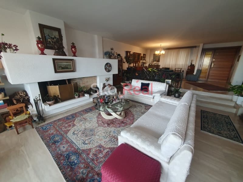 House in Panorama, Panorama — Photo 1 of 26