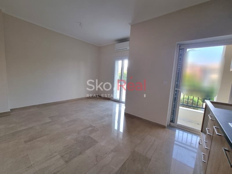 Apartment in Peraia, Peraia — Photo 2 of 25