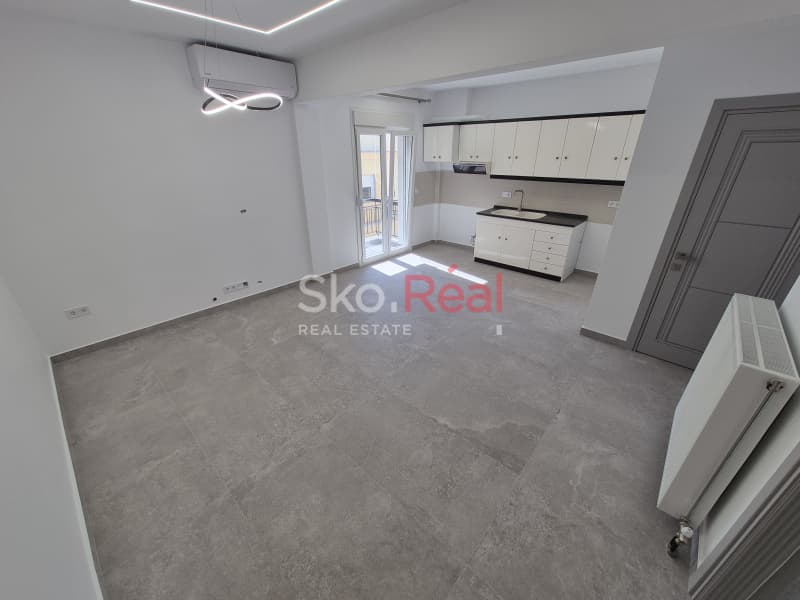 Apartment in Center, Stavroupoli — Photo 2 of 25