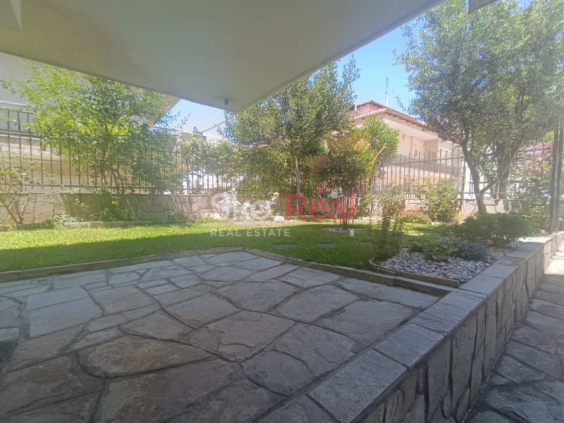 Apartment in Center, Pylea — Photo 1 of 25