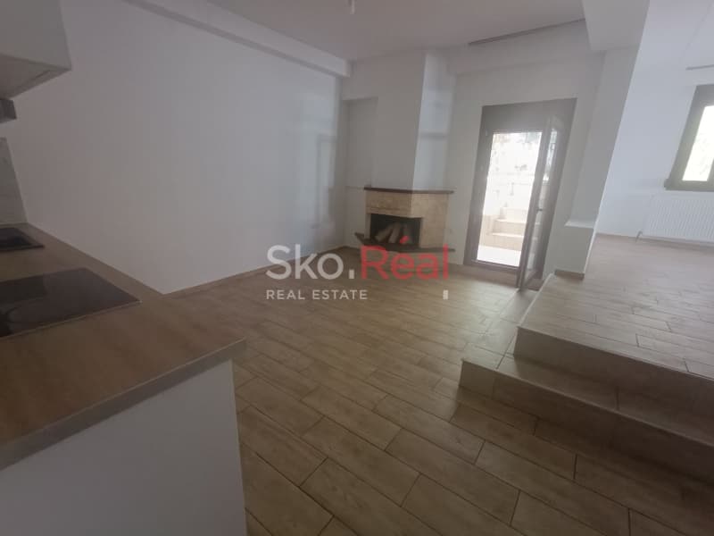 Apartment in Center, Pylea — Photo 4 of 25