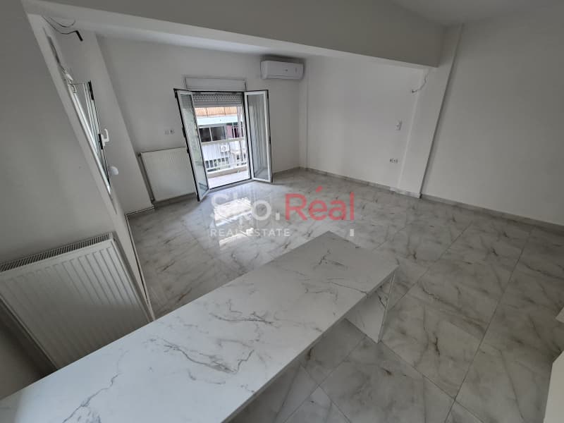 Apartment in Metagogon, Ampelokipoi — Photo 5 of 25