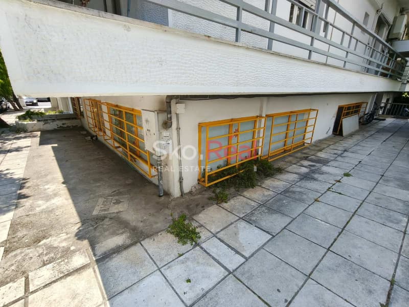 Warehouse in Center, Kalamaria — Photo 2 of 17