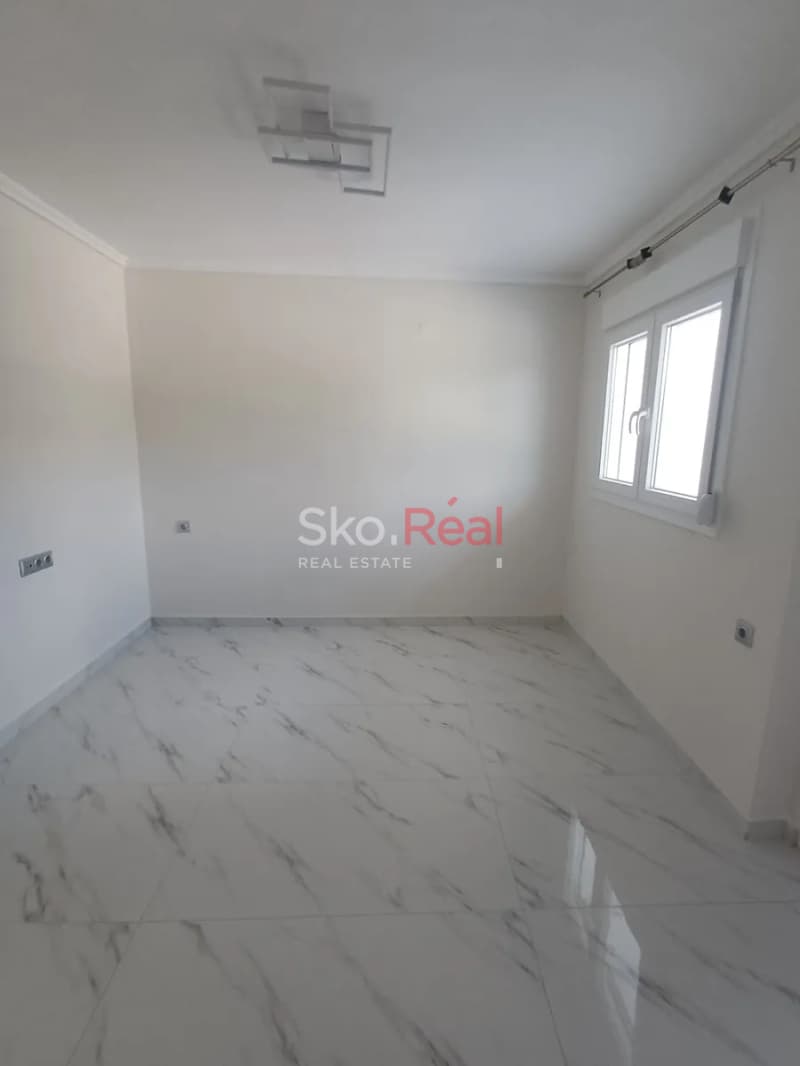 Apartment in Foinikas, Kalamaria — Photo 1 of 20
