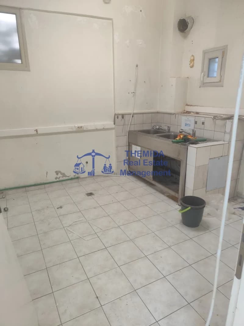 Κατάστημα στην Τρίλοφο, Μίκρα — Φωτογραφία 4 από 12