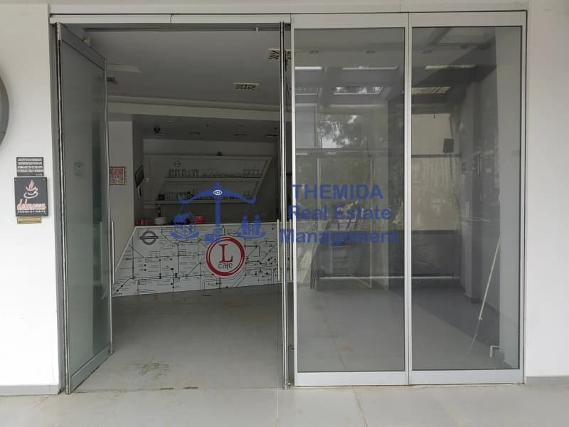Retail Store in Plagiari, Mikra — Photo 16 of 17