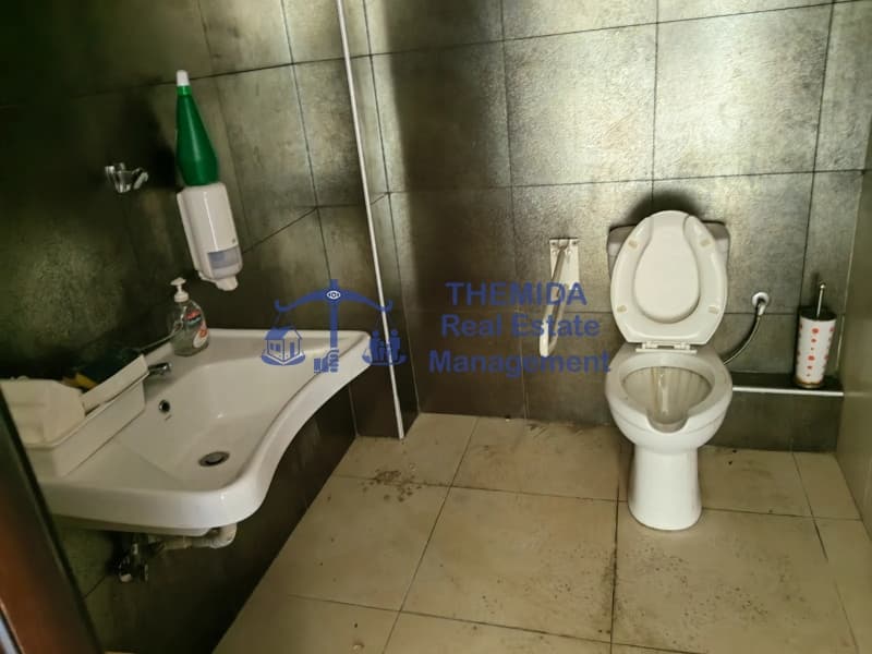 Retail Store in Plagiari, Mikra — Photo 10 of 17