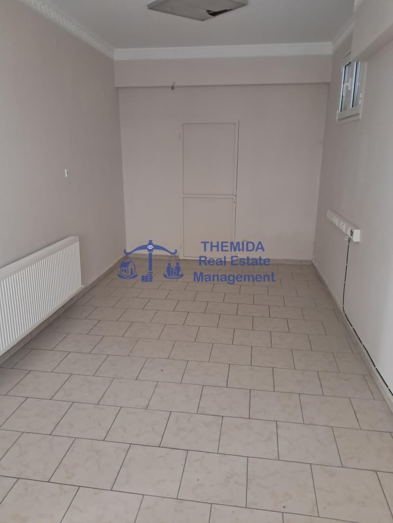 Κατάστημα στην Βασιλικά, Βασιλικά — Φωτογραφία 1 από 10