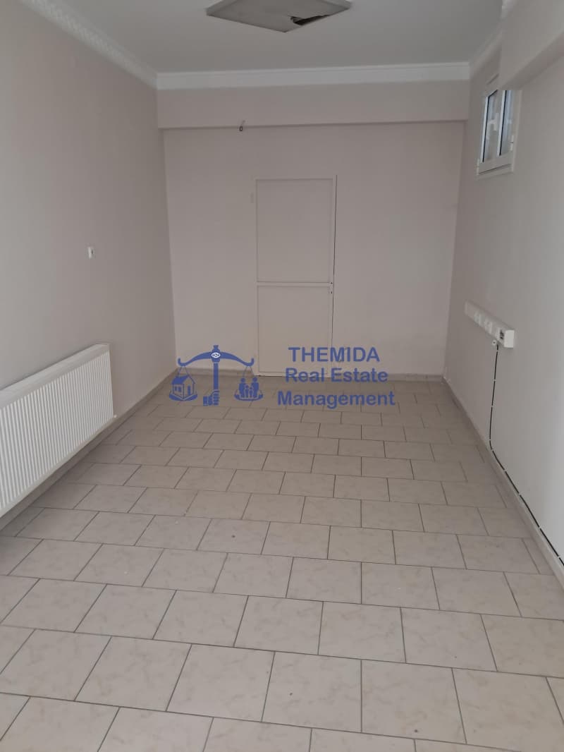 Κατάστημα στην Βασιλικά, Βασιλικά — Φωτογραφία 3 από 10