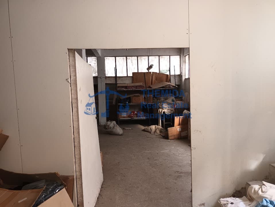 Warehouse in Riga Feraiou, Neapoli — Photo 5 of 21