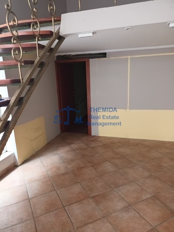 Retail Store in Eptalofos, Ampelokipoi — Photo 26 of 26