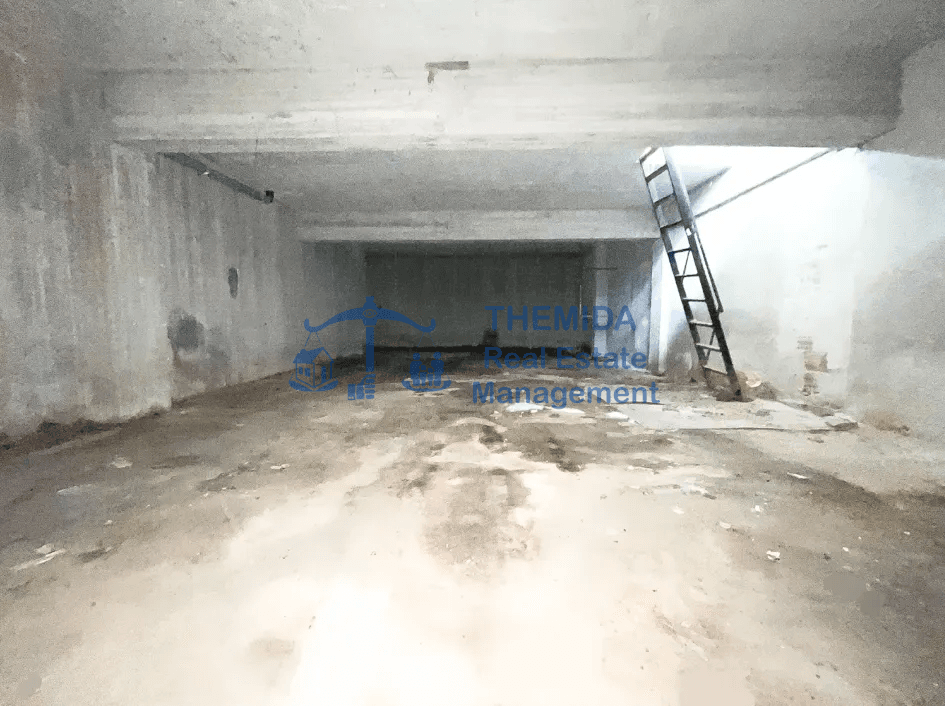 Retail Store in Dendropotamos, Menemeni — Photo 1 of 5