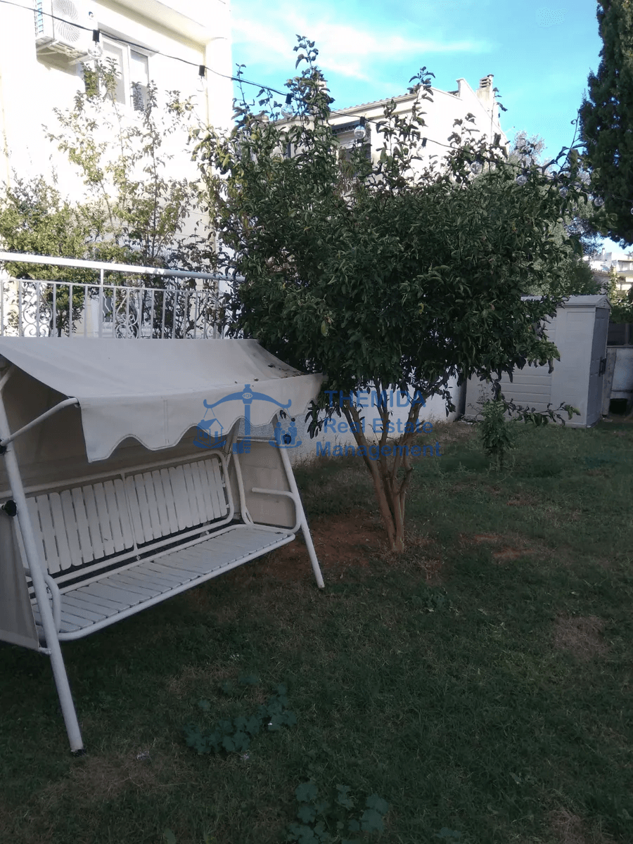 House in Panorama, Panorama — Photo 8 of 10