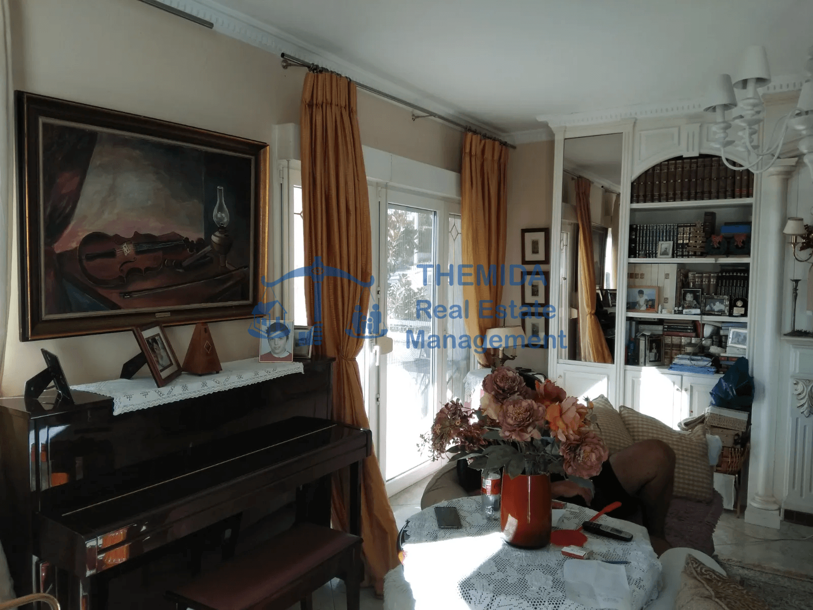 House in Panorama, Panorama — Photo 10 of 10