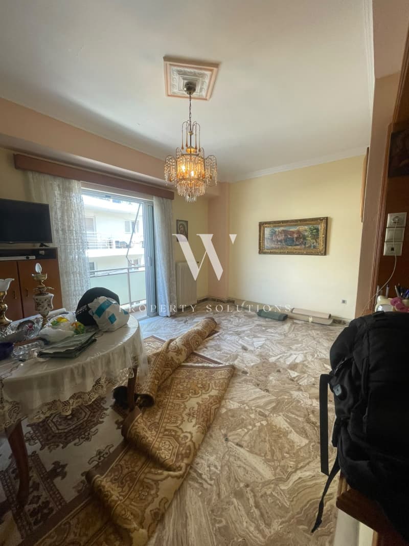 Apartment in Aspra Chomata, Nikaia — Photo 1 of 26