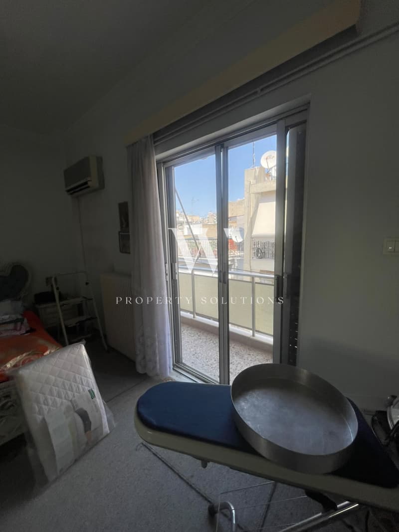 Apartment in Aspra Chomata, Nikaia — Photo 14 of 26