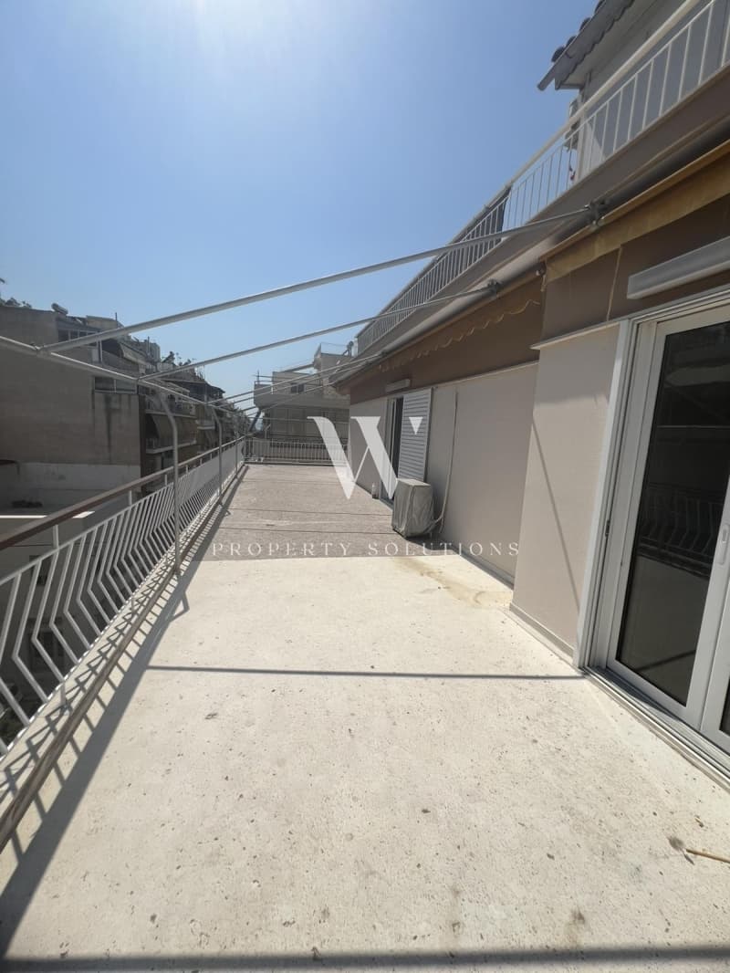 Apartment in Kallipoli, Piraeus — Photo 1 of 30