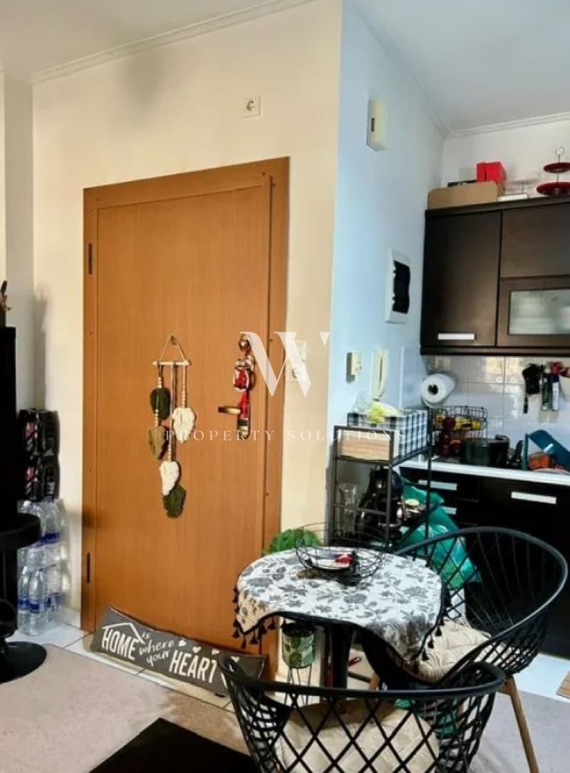 Apartment in Aspra Chomata, Nikaia — Photo 10 of 16