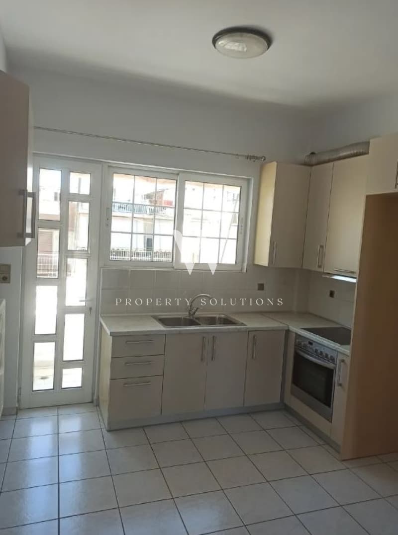 Apartment in Tampouria, Nikaia — Photo 6 of 16