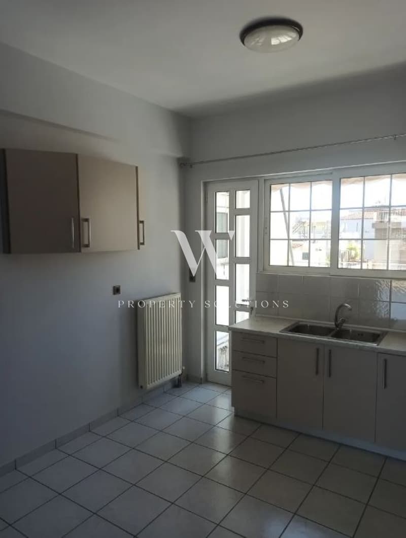 Apartment in Tampouria, Nikaia — Photo 5 of 16