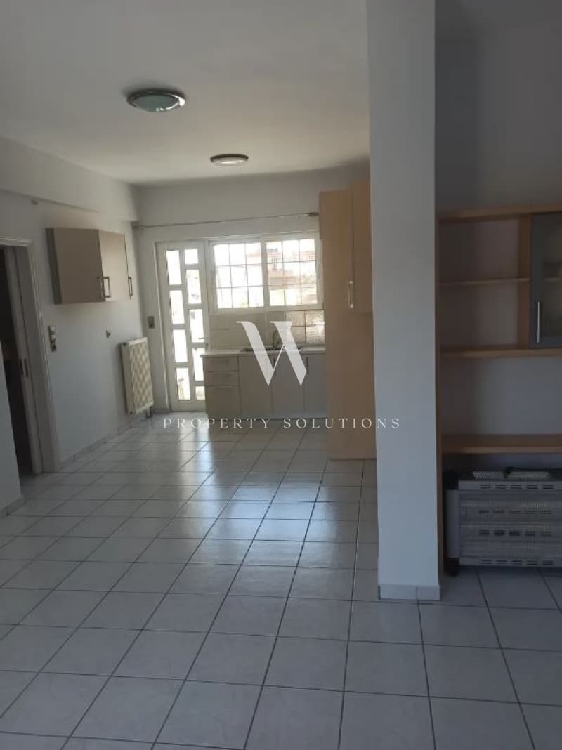 Apartment in Tampouria, Nikaia — Photo 4 of 16