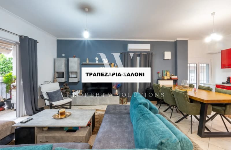 Apartment in Kaminia, Piraeus — Photo 2 of 25