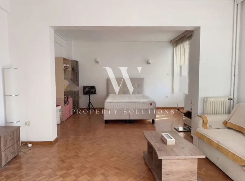 Apartment in Mpatis, Palaio Faliro — Photo 1 of 6
