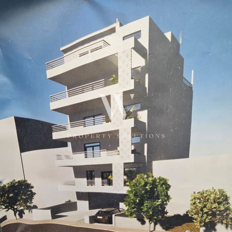 Apartment in Center, Moschato — Photo 2 of 11