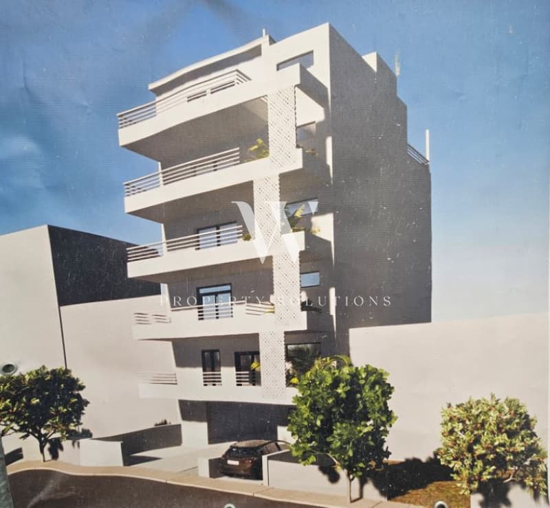 Apartment in Center, Moschato — Photo 1 of 11