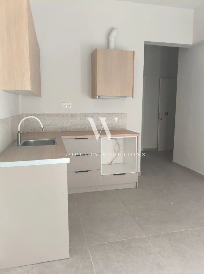 Apartment in Center, Dafni — Photo 6 of 14