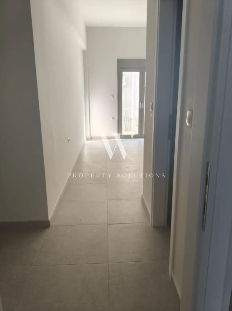 Apartment in Center, Dafni — Photo 8 of 14