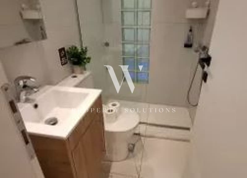 Apartment in Tzitzifies, Moschato — Photo 4 of 4