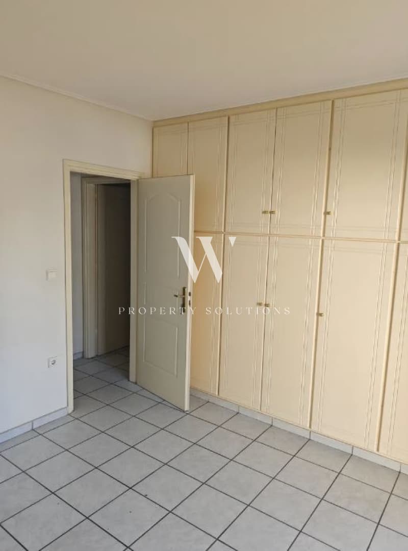 Apartment in Chatzikiriakeio, Piraeus — Photo 8 of 21