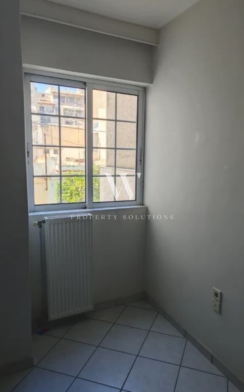 Apartment in Chatzikiriakeio, Piraeus — Photo 4 of 21