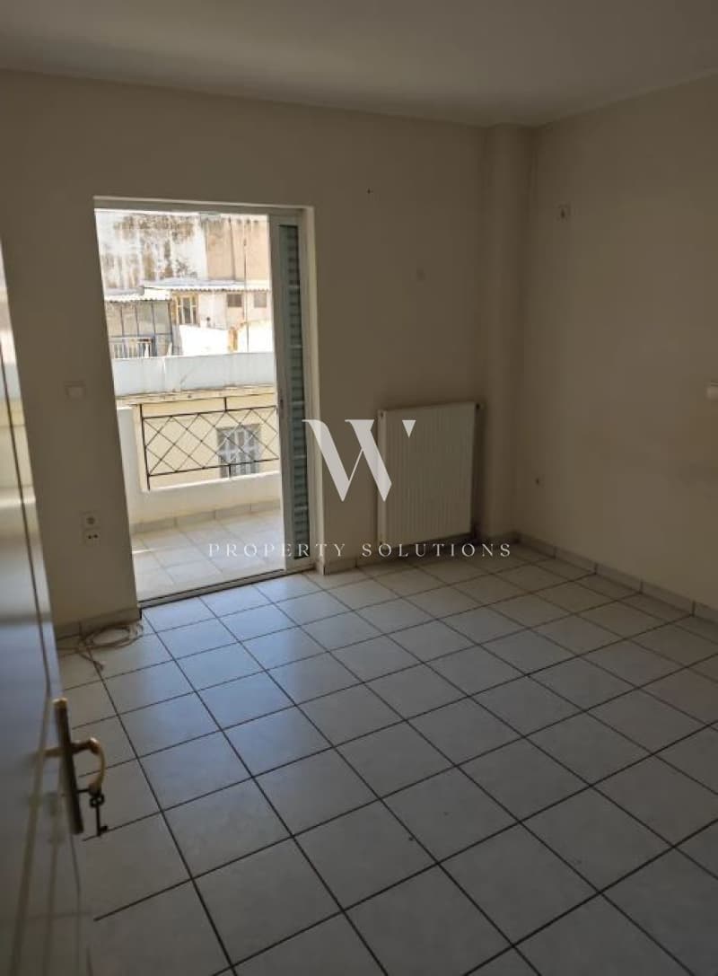 Apartment in Chatzikiriakeio, Piraeus — Photo 10 of 21