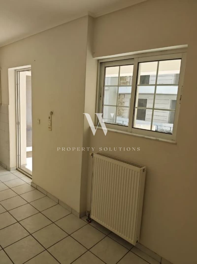 Apartment in Chatzikiriakeio, Piraeus — Photo 7 of 21