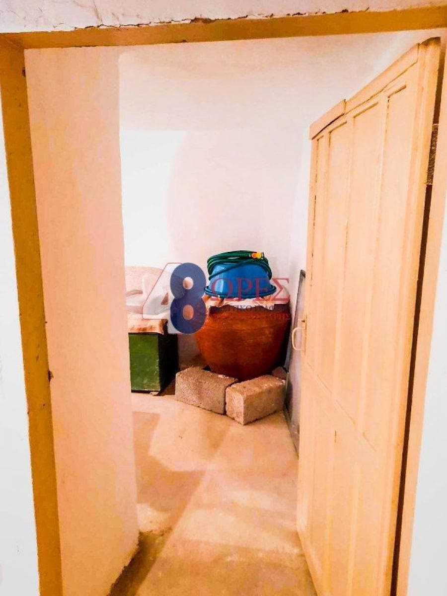 House in Kardamila, Oinousses — Photo 11 of 25