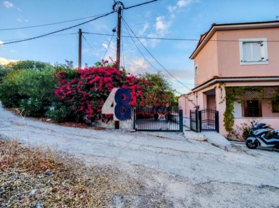 House in Ionia, Chios — Photo 1 of 23