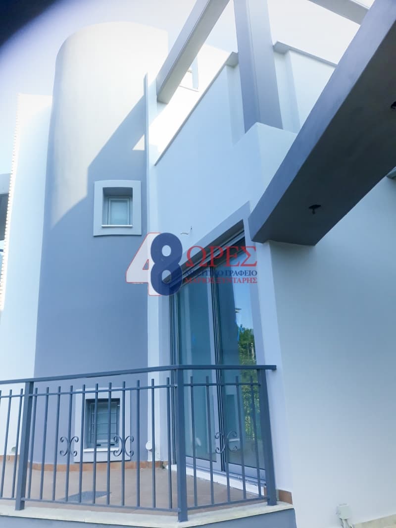 House in Kalivia, Kalivia Thorikou — Photo 2 of 17