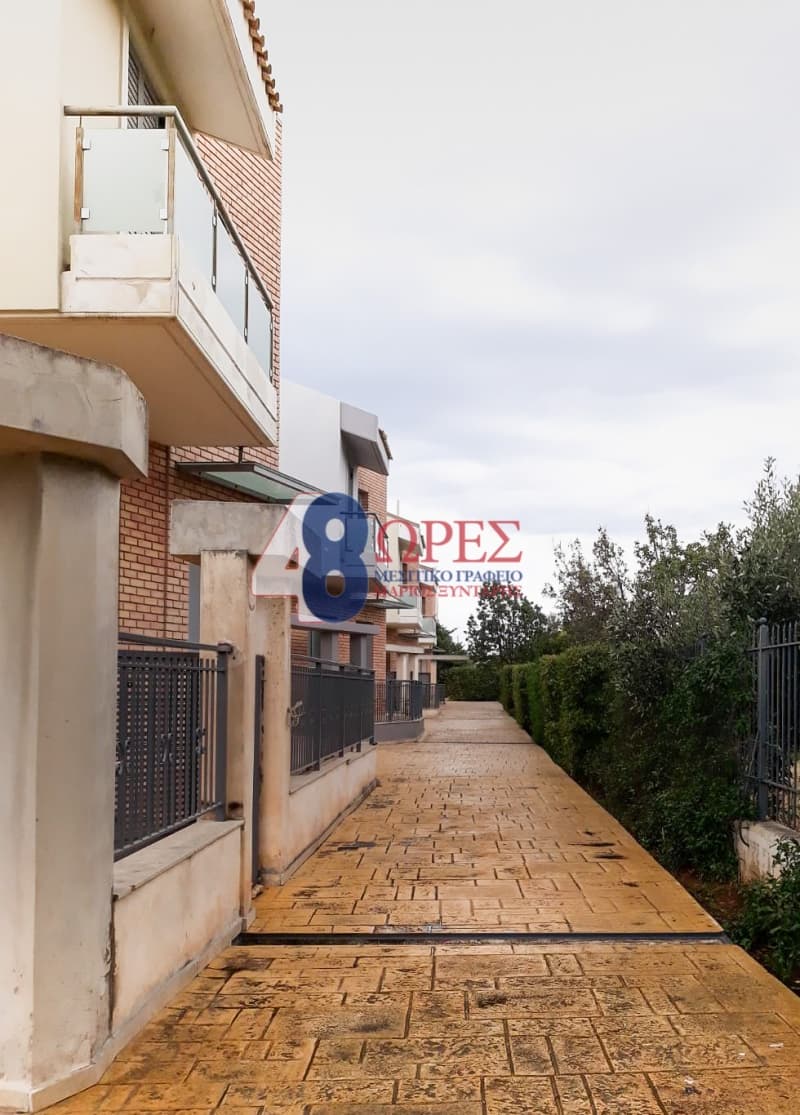House in Kalivia, Kalivia Thorikou — Photo 5 of 17