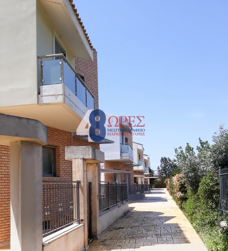 House in Kalivia, Kalivia Thorikou — Photo 4 of 17