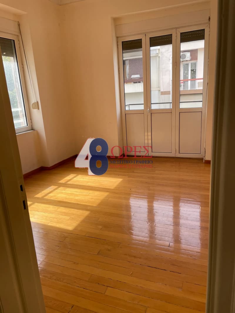 Apartment in Alsos, Nea Smyrni — Photo 4 of 13